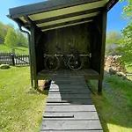Chalet Drewniany Dom W Brzozowisku