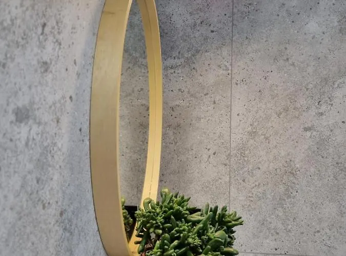 Drewniany Dom W Brzozowisku *